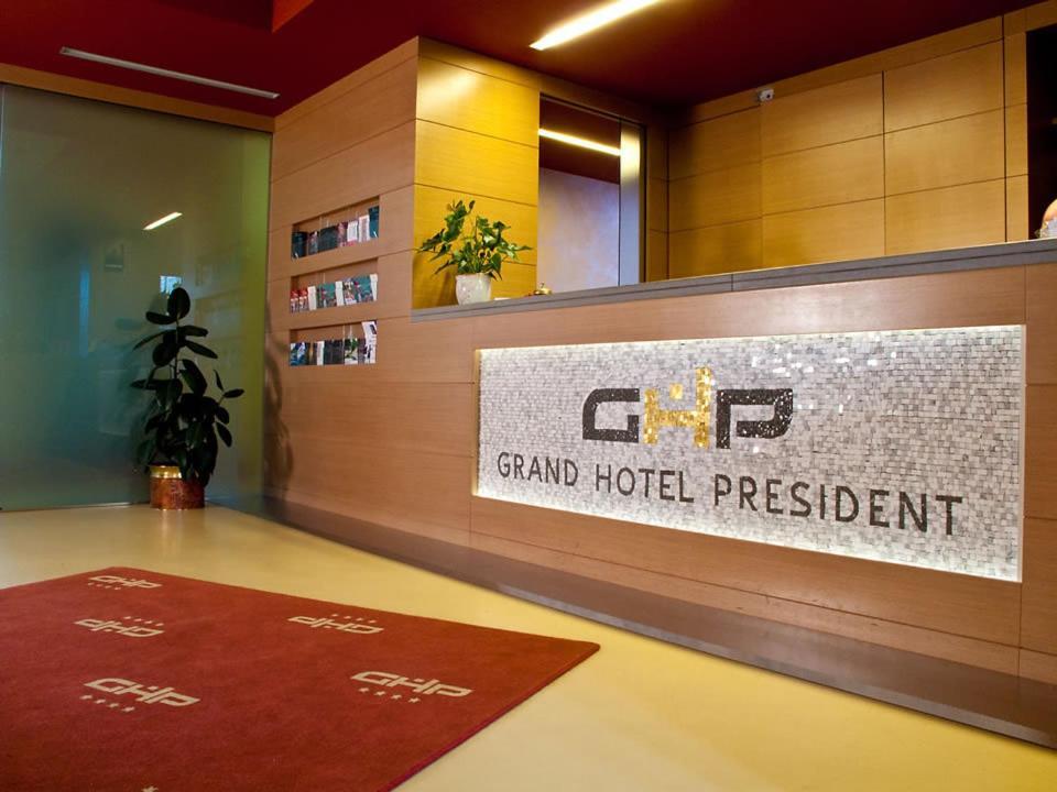 Grand Hotel President Spilimbergo Εξωτερικό φωτογραφία