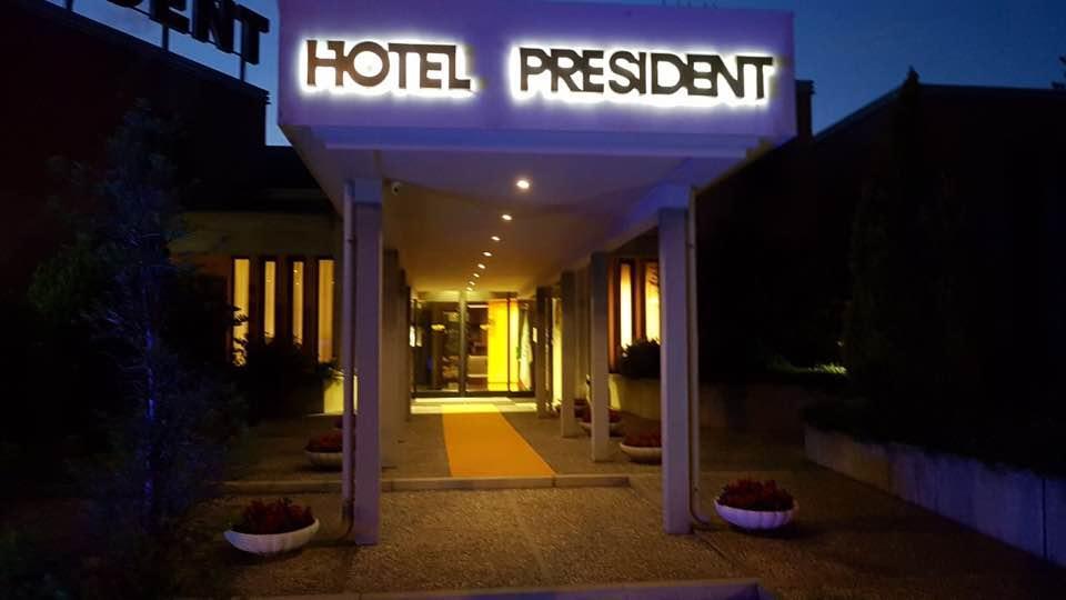 Grand Hotel President Spilimbergo Εξωτερικό φωτογραφία